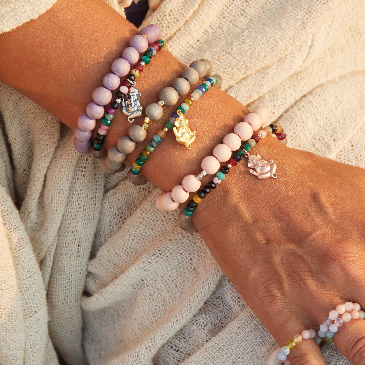 Armbänder „Happy Ganesha“ (gold)