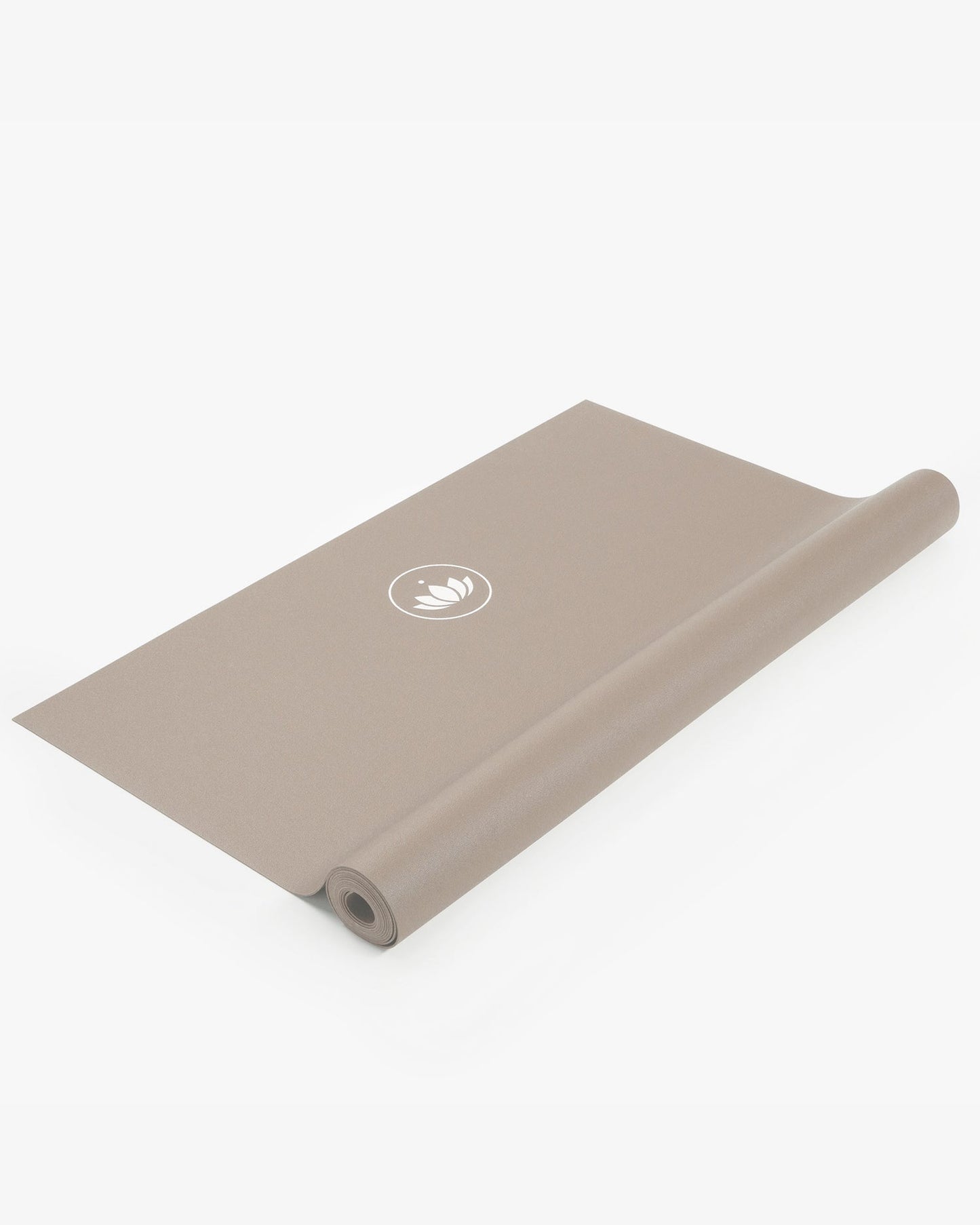 Light Taupe - Arise Travel Yogamatte aus Naturkautschuk halb gerollt | Lotuscrafts