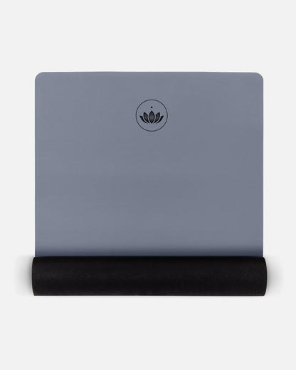 Indigo Dust - Yogamatte PURE halb aufgerollt, Ansicht von oben | Lotuscrafts